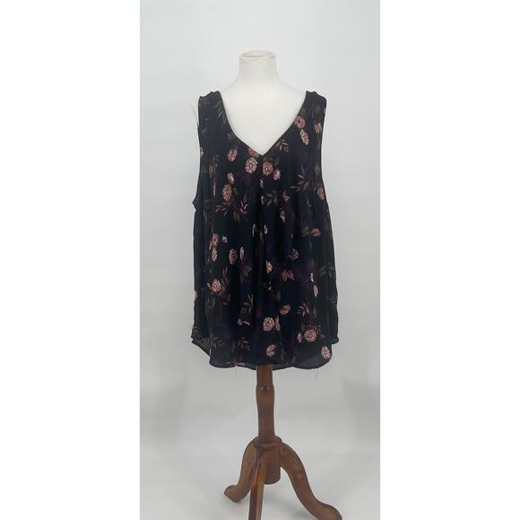Torrid Black‎ Pink Purple Floral Top V-Neck Whimsigoth Ruffle Size 2X - Picture 1 of 8